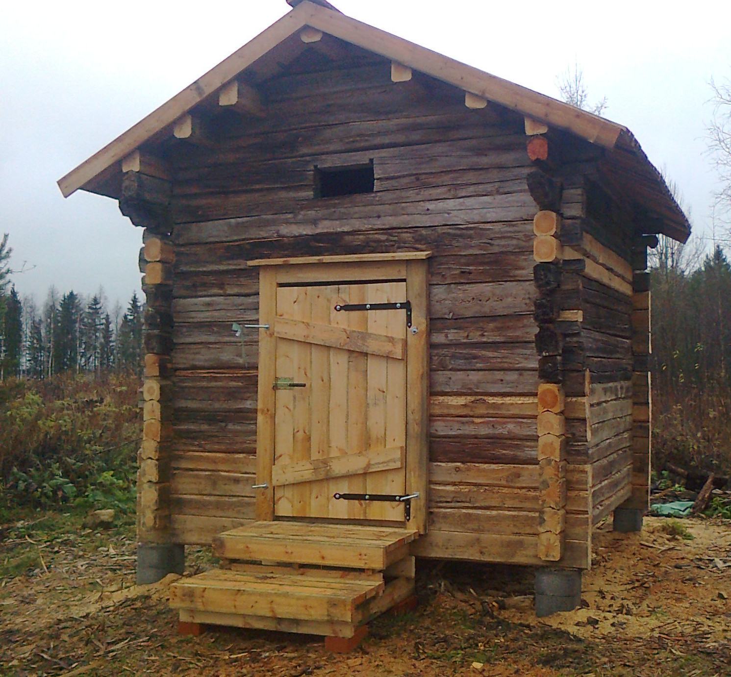 hirsimökki